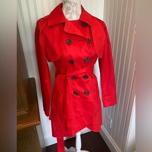 Like new, CAbi Fire Engine Red Convertible Trench Coat/Vest 🚒